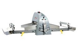 Тестораскаточная машина Flamic SF500BD-850